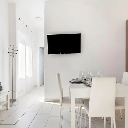 De Gasperi Apartment Naples